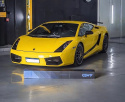 Widok Lamborghini, które zmieniło kolor dzięki folii ppf chroma guard. Kolor to sunshine yellow gloss.